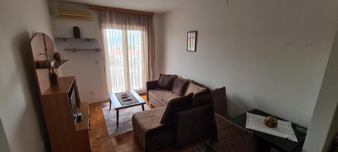 Apartman Velimir Stari Aerodrom Подгориця Екстер'єр фото