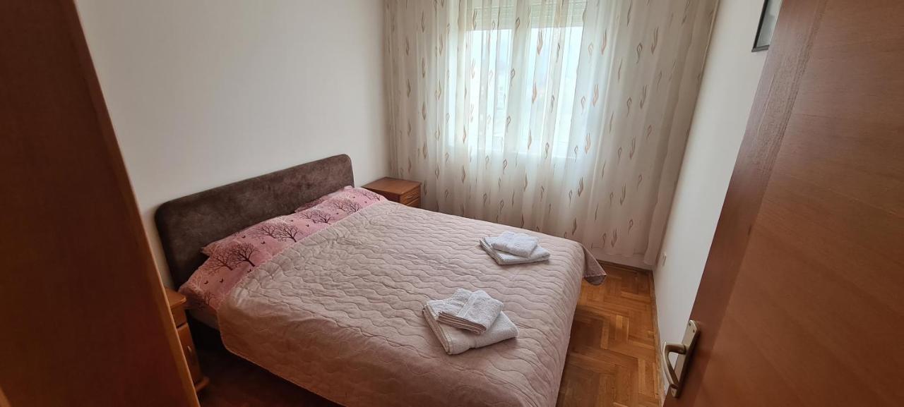 Apartman Velimir Stari Aerodrom Подгориця Екстер'єр фото